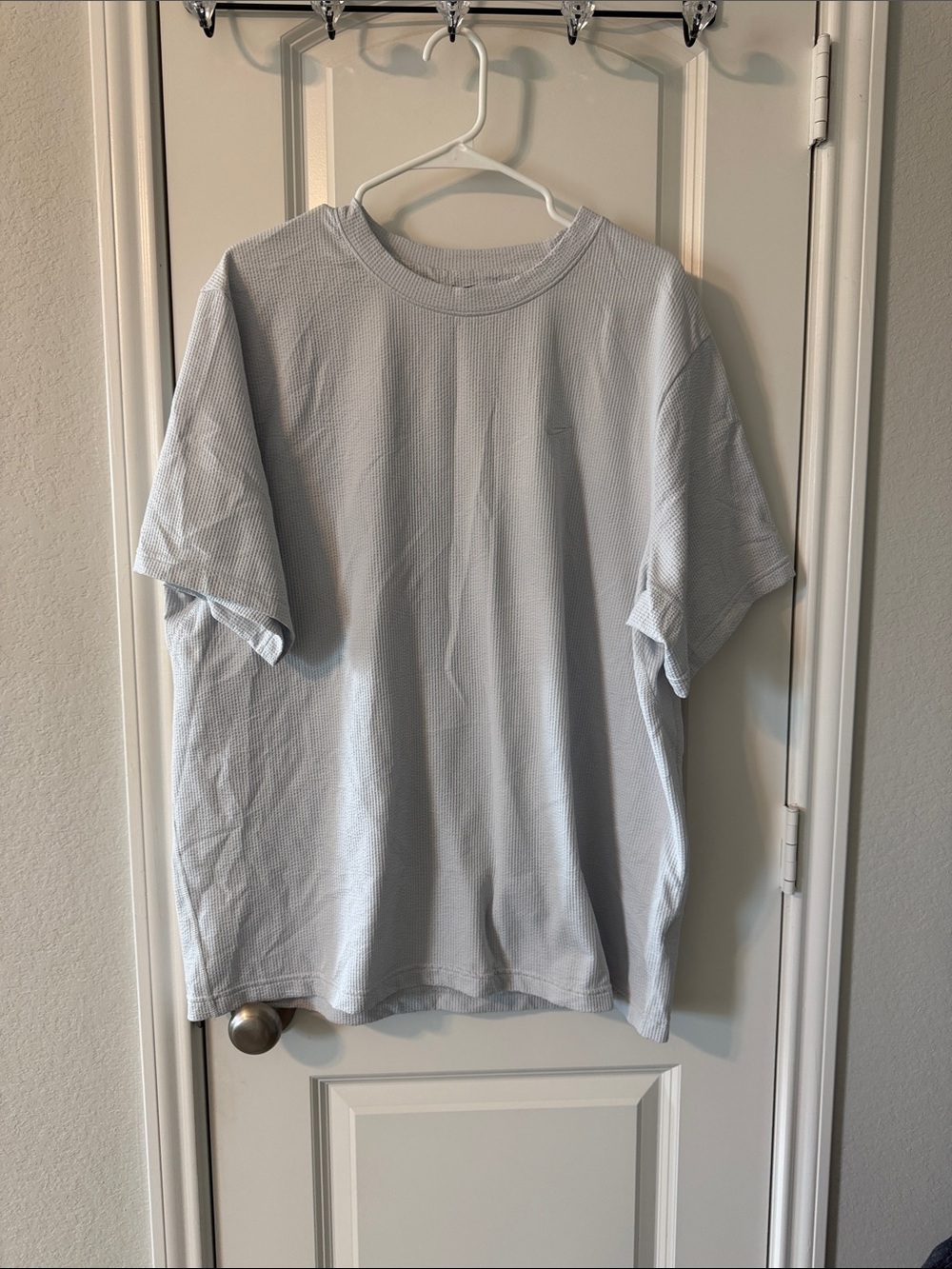 Nike Classic Men's Crew Neck T‑Shirt in Light Gray